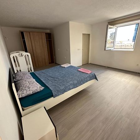 Leni Apartmani Dobre Vode 도브라 보다 외부 사진